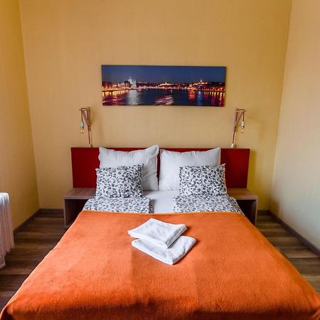 Goodmo House Hostel Будапеща Екстериор снимка