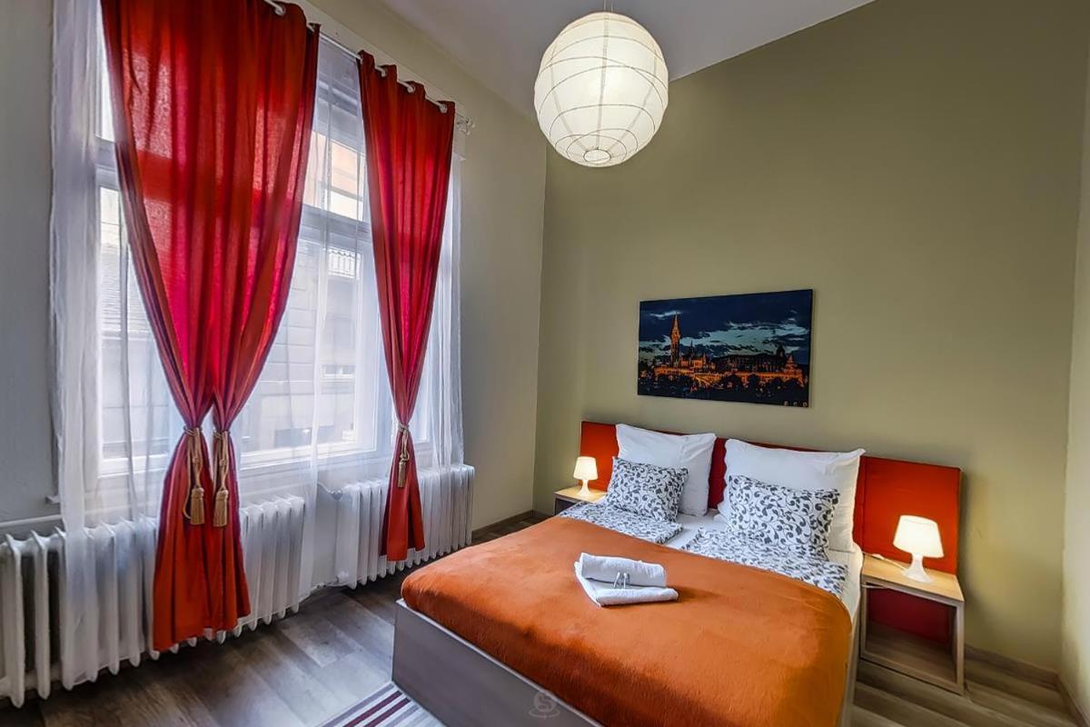 Goodmo House Hostel Будапеща Екстериор снимка