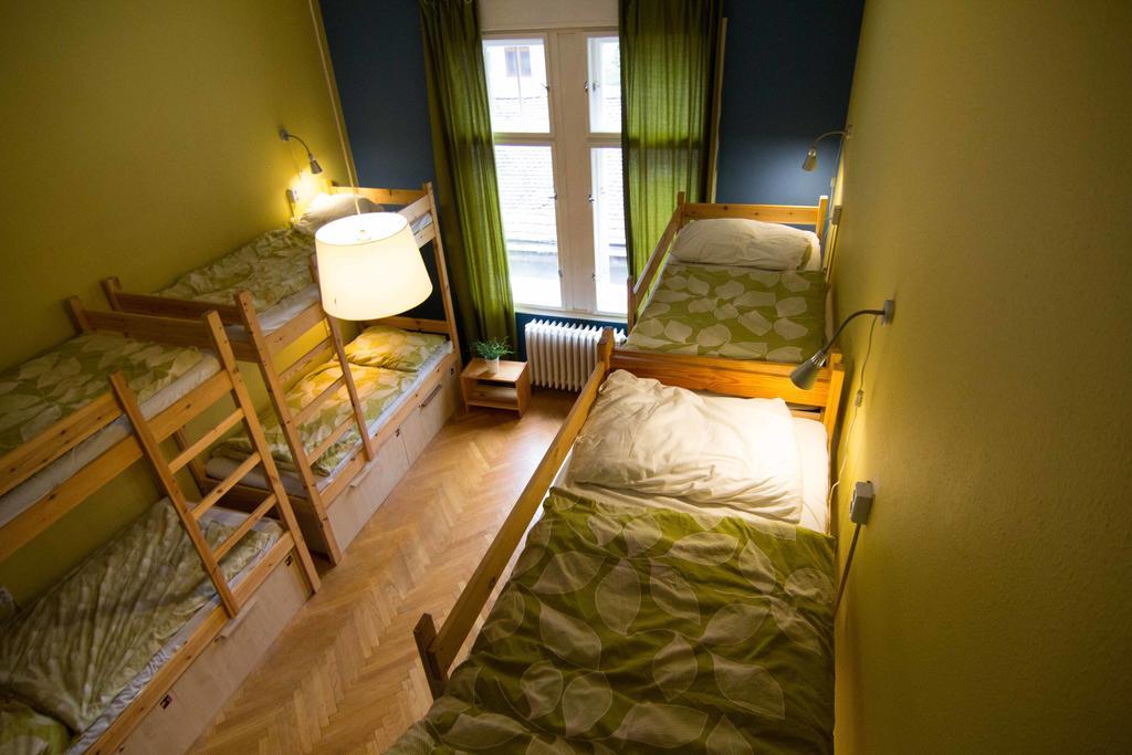 Goodmo House Hostel Будапеща Стая снимка