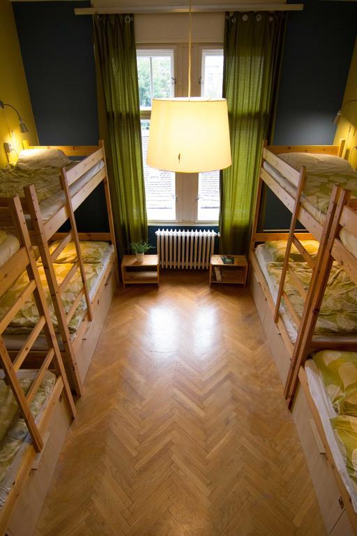 Goodmo House Hostel Будапеща Стая снимка