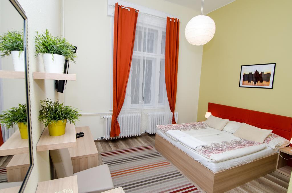 Goodmo House Hostel Будапеща Екстериор снимка