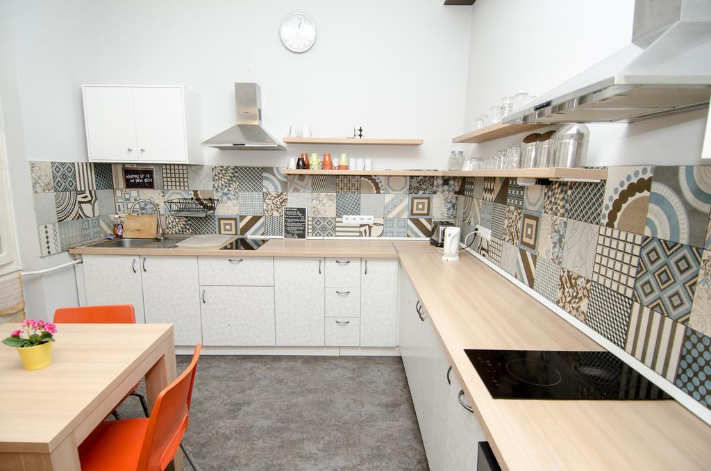 Goodmo House Hostel Будапеща Екстериор снимка