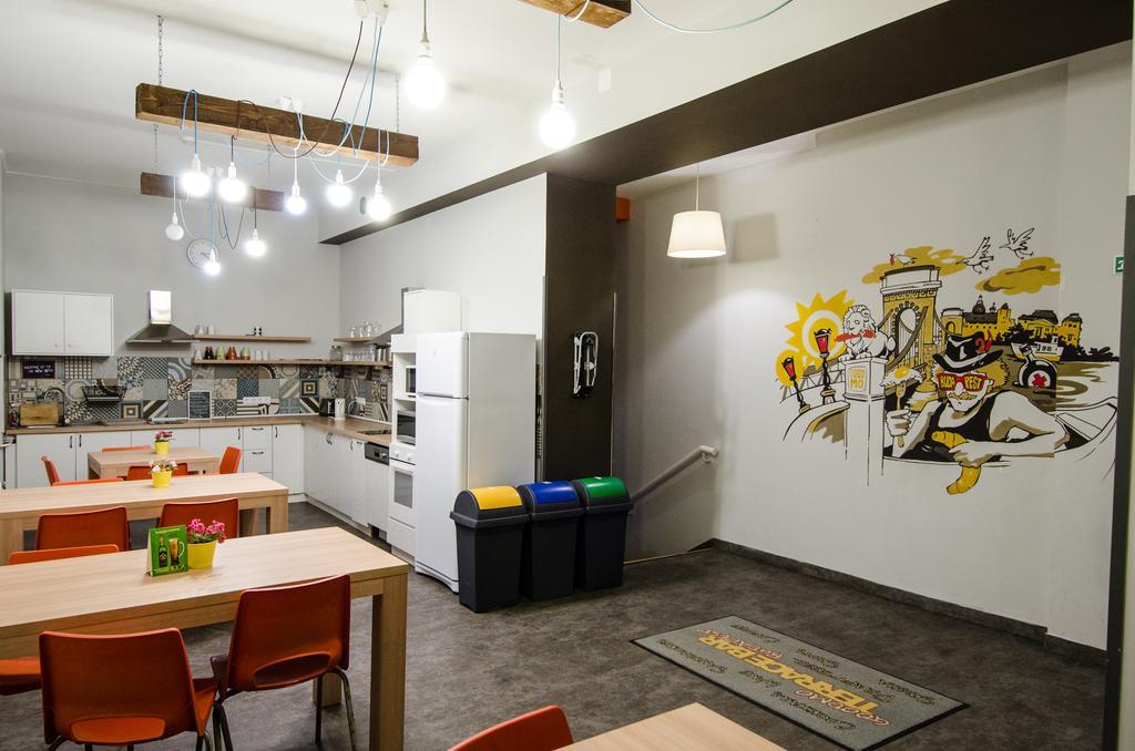Goodmo House Hostel Будапеща Екстериор снимка