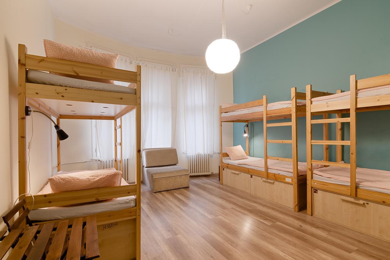 Goodmo House Hostel Будапеща Екстериор снимка